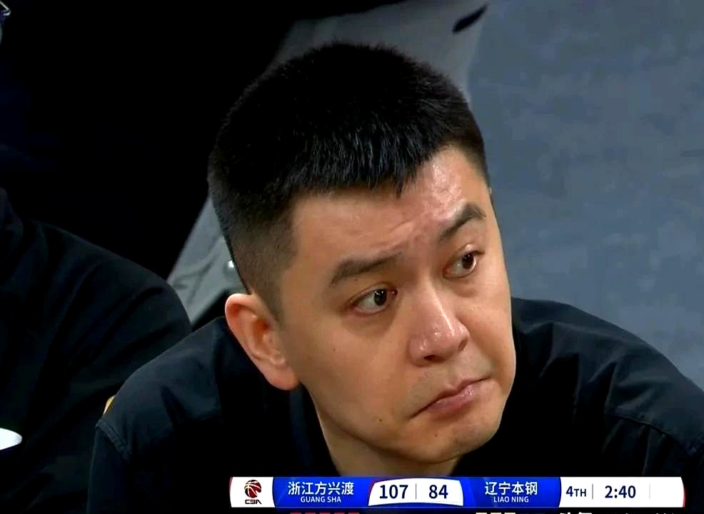 ayx官网太阳球员公开质疑裁判判罚尺度，引争议，公司自己.