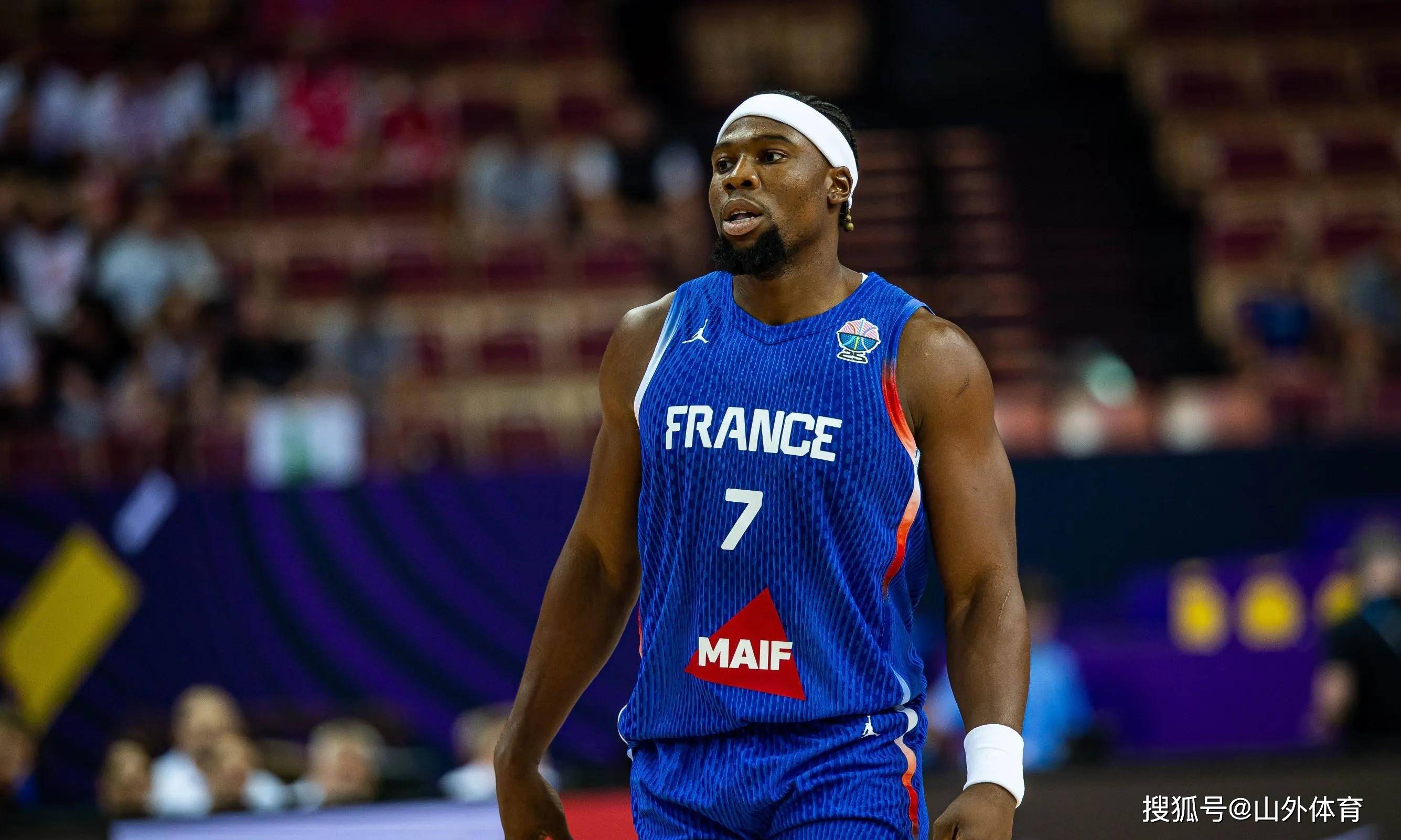 字母哥爆冷击败西班牙队,高光表现引爆全场!的简单介绍 字母哥爆冷击败西班牙队,高光表现引爆全场!的简单介绍