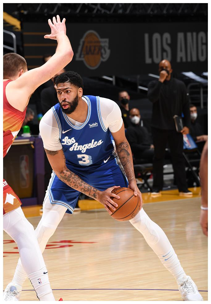 转折点奥兰多魔术手感冰凉；NBA常规赛加时末段攻防权衡；引发热议；纪律约束更严格的简单介绍