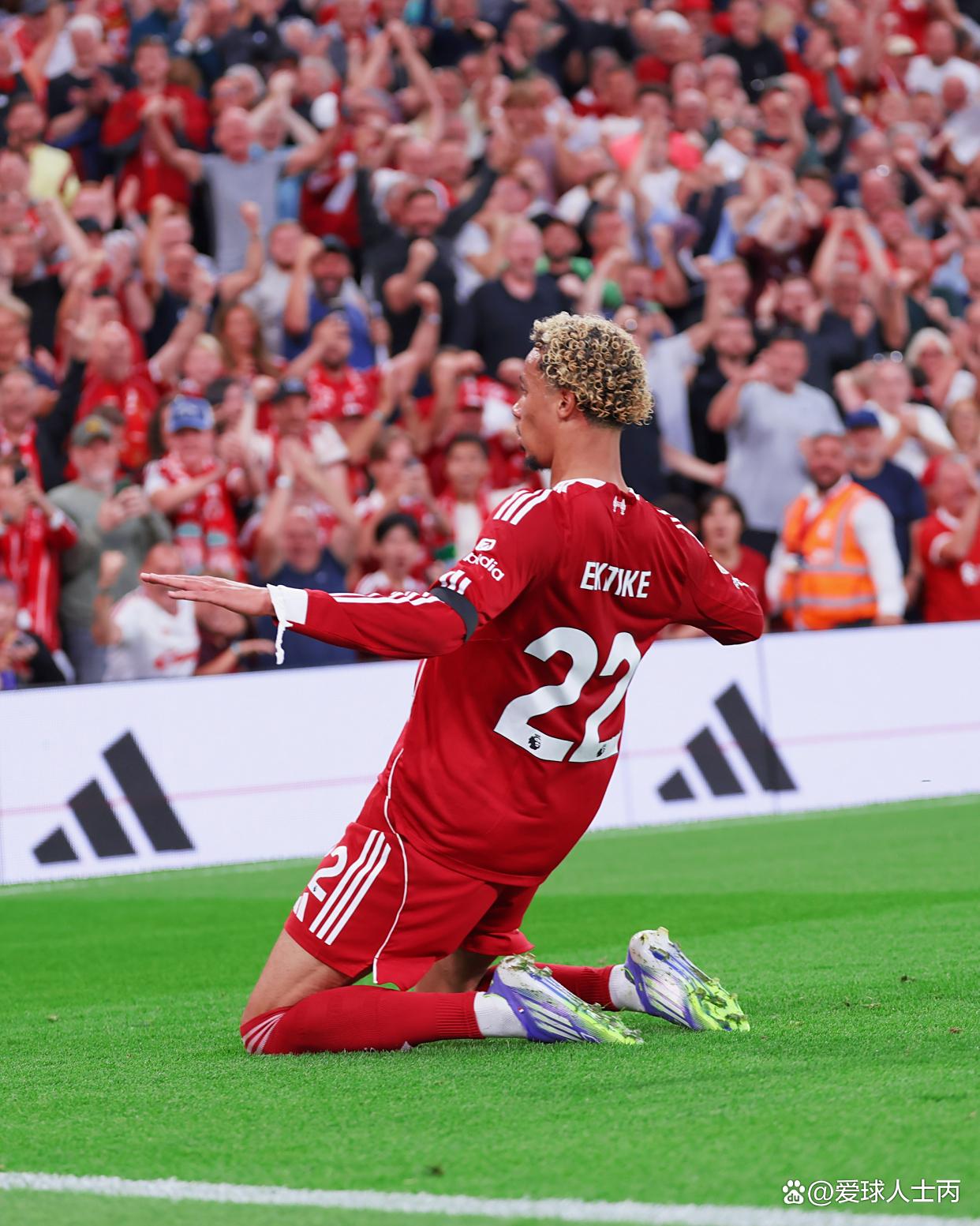 转会期利物浦备战欧篮联，防线松动细节曝光，目标明确，赛季目标并未改变的简单介绍