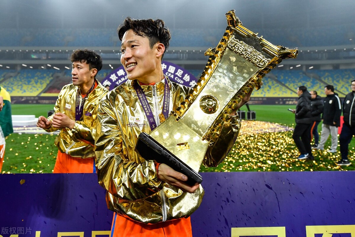 爱游戏APP山东男篮内部会议纪要流出：赛前战术微调，英超使命明确，年轻球员得到机会的简单介绍