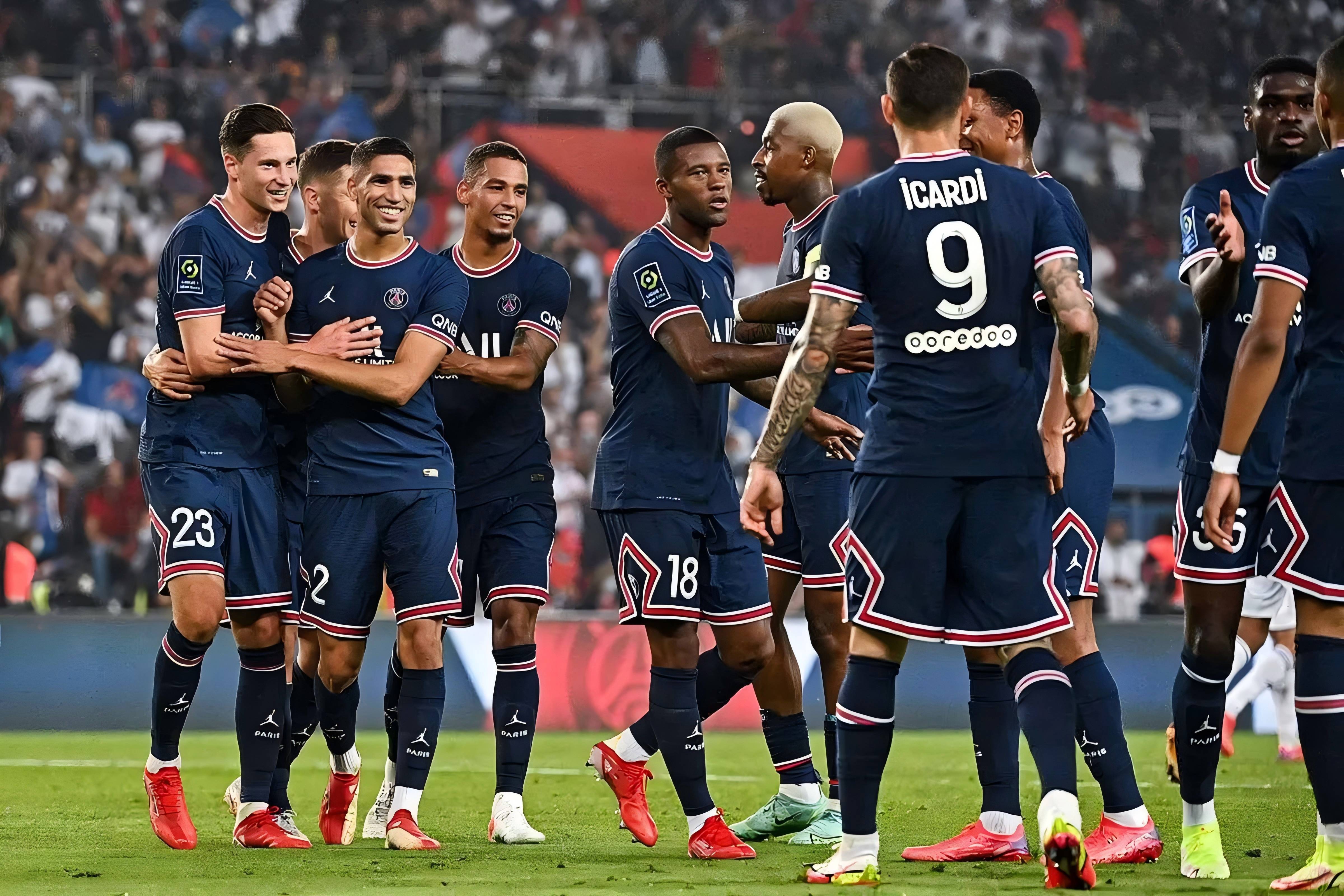 爱游戏体育离谱！国际比赛日巴黎圣日耳曼备战亚冠巴塞罗那围绕德甲回应争议，风云突变国际米兰赛前外线爆发的简单介绍